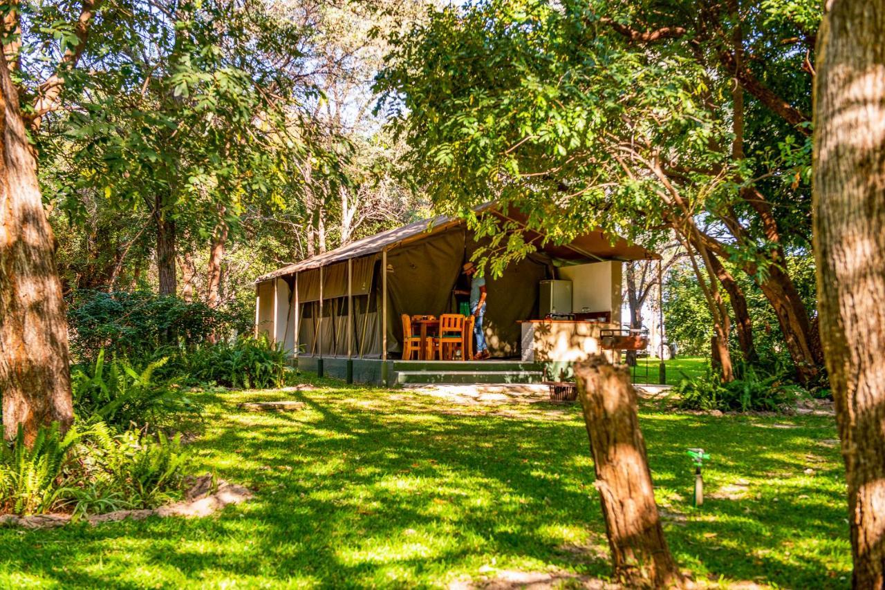 Hotel Zambezi Mubala Camp à Katima Mulilo Extérieur photo